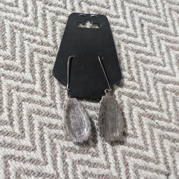 Vintage Turquoise and Silver Drop Earrings - Picture 3 of 5